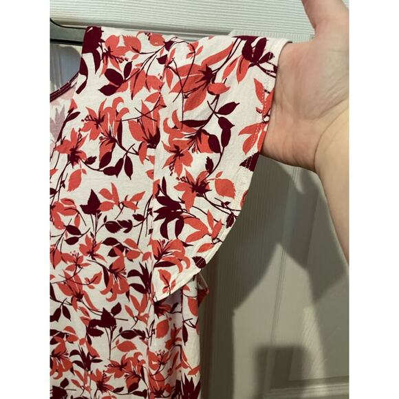 NWOT Liz Claiborne Floral Blouse With Ruffle Sleeves - Picture 3 of 5